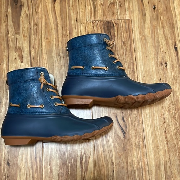 Seven7 Duck Boots - Picture 5 of 11